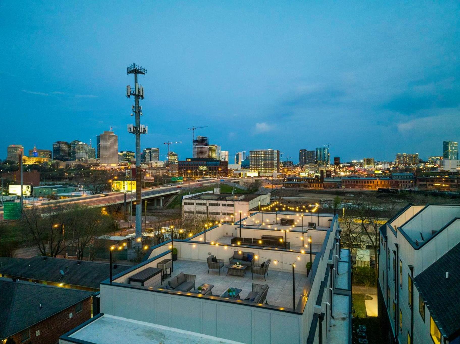 The Ireland - Rooftop Views, 9 Min To Broadway Villa Nashville Bagian luar foto